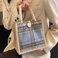 Portable linen tote bag with plaid pattern, rope handles and a large white button accent - Blue With Button