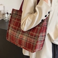 Women's autumn tote bag with red and beige plaid pattern in thick wool fabric - Large Red No Pendant