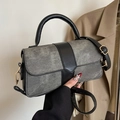 Vintage handtas van grijs denim en zwart leer met goudkleurige metalen accenten - Zwart