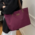 Große lila Nylon-Tragetasche mit braunen Ledergriffen für das tägliche Pendeln - Lila
