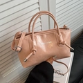Rosafarbene PU-Leder Einkaufstasche mit Knotendetail und verstellbarem Schultergurt - Rosa