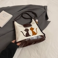 Bolso tote elegante de cuero PU crema y marrón con siluetas de gatos - Café Con Colgante De Béisbol