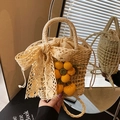 Beige strooien handtas met een gele gehaakte bloem en een elegante kanten strik - Khaki met Roze en Lintsjaal