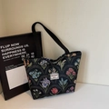 Floral jacquard tote bag with vintage flower patterns and black canvas shoulder straps - Black Large (Zipper)