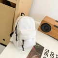 Mini witte canvas rugzak met zwarte ritskoorden en nylon schouderbanden - Wit