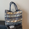 Boho-Canvas-Tragetasche mit ethnischem Elefanten-Print und dunkelblau gewebten Griffen - Dunkelblau Elefant