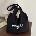 Borsa tote nera in tela con scritta Fanyissa bianca e pratica chiusura a coulisse - Nero