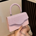 Bolso de fiesta rosa con pedrería, asa de anillo plateada y cadena para bodas - Rosa