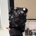 Schicke schwarze Pailletten-Minitasche mit Goldkette für stilvolle Frauen unterwegs - Schwarz