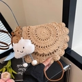 Borsa a sella in maglia beige con tracolla in pelle e ciondolo a forma di nuvola - Cachi Con Pendente