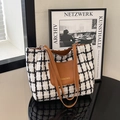 Grande borsa tote in tweed a scacchi bianco e nero con manici in pelle marrone - Marrone - Senza Ciondolo