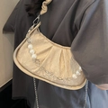 Borsa nuvola beige a pieghe con catena di perle e dettagli floreali per donna - Bianco