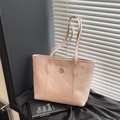 Borsa tote rosa in pelle PU con goffratura di cuori e logo metallico quadrato - Rosa - Senza Pendente