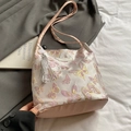 Elegante borsa tote in tela stile cinese con ricamo a farfalla rosa e dettaglio nappa - Rosa