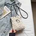 Borsa porta cellulare beige in velluto a coste con stampa di cuori e tracolla a coulisse - Bianco Sporco