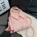 Pink marble shirt-shaped creative handbag with shoulder strap and button details - Pink