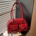 Bolso de hombro en charol rojo brillante con lazo chic y bolsillos delanteros - Rojo
