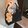 Borsa hobo in pelle scamosciata nera con manico in pelle e ciondolo orsetto - Nero Con Ciondolo Cane Marrone