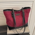 Burgundy quilted tote bag with black contrast trim and large capacity for commuting - Red