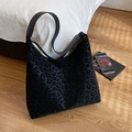 Minimalist black leopard print shoulder bag in suede texture with large capacity - Black