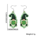 Pendientes de gnomo de San Patricio con sombrero de trébol verde y acabado de acrílico - Estilo de Gnomo de Trébol