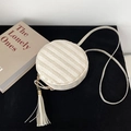 Sac bandoulière rond tressé rayé crème et beige avec pompon blanc et zip doré - Blanc Cassé Style 1