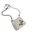 Piccola borsa a tracolla in nylon grigio chiaro con farfalla e tracolla a pois neri - Bianco