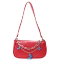 Sac bandoulière rouge style Y2K avec doubles chaînes et breloques papillon bleues - Rouge