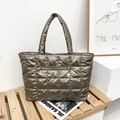 Borsa tote trapuntata in cotone spaziale bronzo con grande capacità e tasca a zip - Champagne