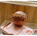 Bolso redondo moderno con forma de baloncesto naranja con cadena de resina y correa - Tostado