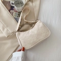 Beige schoudertas met bloemenkant, zilveren vlinderketting en stoffen schouderriem - Beige