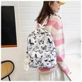 Zaino bianco con motivi a farfalla nera e un simpatico ciondolo a forma di orso - Farfalla Nera (Senza Ciondolo)