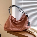 Bolso tote minimalista de gran capacidad rosa empolvado con asas negras en madera - Rosa