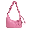 Chique roze PU-leren hobo tas met een stijlvol scrunchie handvat en trekkoord detail - Roze