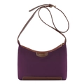 Modieuze donkerpaarse nylon hobo tas met bruine leren riem en goudkleurige hardware - Paars