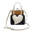 Sac bandoulière tendance en PU noir et marron avec grand patch cœur blanc et fermoir métal - Noir et Blanc