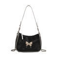 Sac bandoulière en PU noir avec boucle papillon argentée et bandoulière chaîne - Décoration de Papillon (Noir) / Noir
