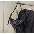 Large black crossbody bag with cracked texture and wide metallic adjustable strap - Black without Pendant