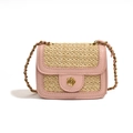 Borsa a tracolla in ecopelle rosa e paglia intrecciata con fibbia a fiore dorato e catena - Rosa