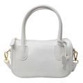 Elegante bolso Boston de cuero PU blanco con dije de mariposa y detalles dorados - Blanco