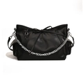 Bolso de hombro de cuero PU negro moderno con cadena plateada y detalle de lazo - Negro