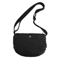 Borsa a tracolla minimalista in tela nera con bottone a pressione in metallo argento e cinturino - Nero