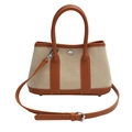 Minimalistische Tote Bag aus beigem Canvas und braunem Leder mit Schultergurt - Braun