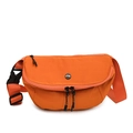 Bolso bandolera naranja de tela lavada con correa ajustable y detalle de logotipo - Naranja