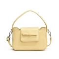 Bolso bandolera de cuero PU amarillo crema minimalista con detalle de lazo y asa - Amarillo