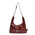 Elegante borsa sottobraccio in ecopelle bordeaux con fibbia decorativa argento - Borgogna