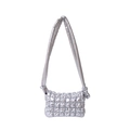 Minimalistische silberne gesteppte Nylon-Schultertasche mit glänzendem Metallic-Finish - Silber