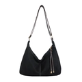 Borsa hobo vintage in tela nera capiente con tracolla in pelle marrone e cuciture bianche - Nero