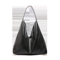 Bolso tote triangular de cuero negro minimalista con gran capacidad y acabado mate suave - Negro