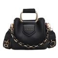 Elegante schwarze Eimer-Tasche aus Leder mit Goldgriff und gemustertem Schultergurt - Schwarz